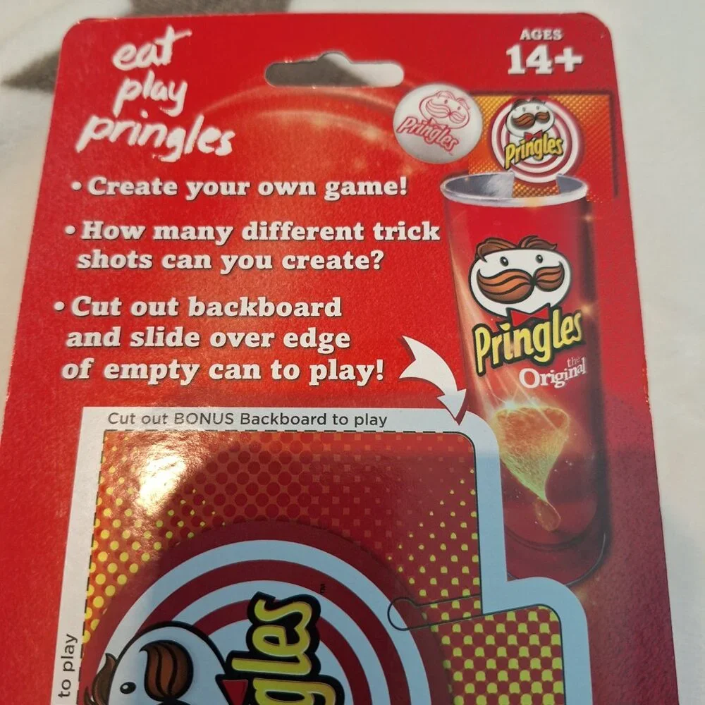 PRINGLES POTATO CHIPS PING PONG PARTY GAME WITH BALLS‎ & BACKBOARD